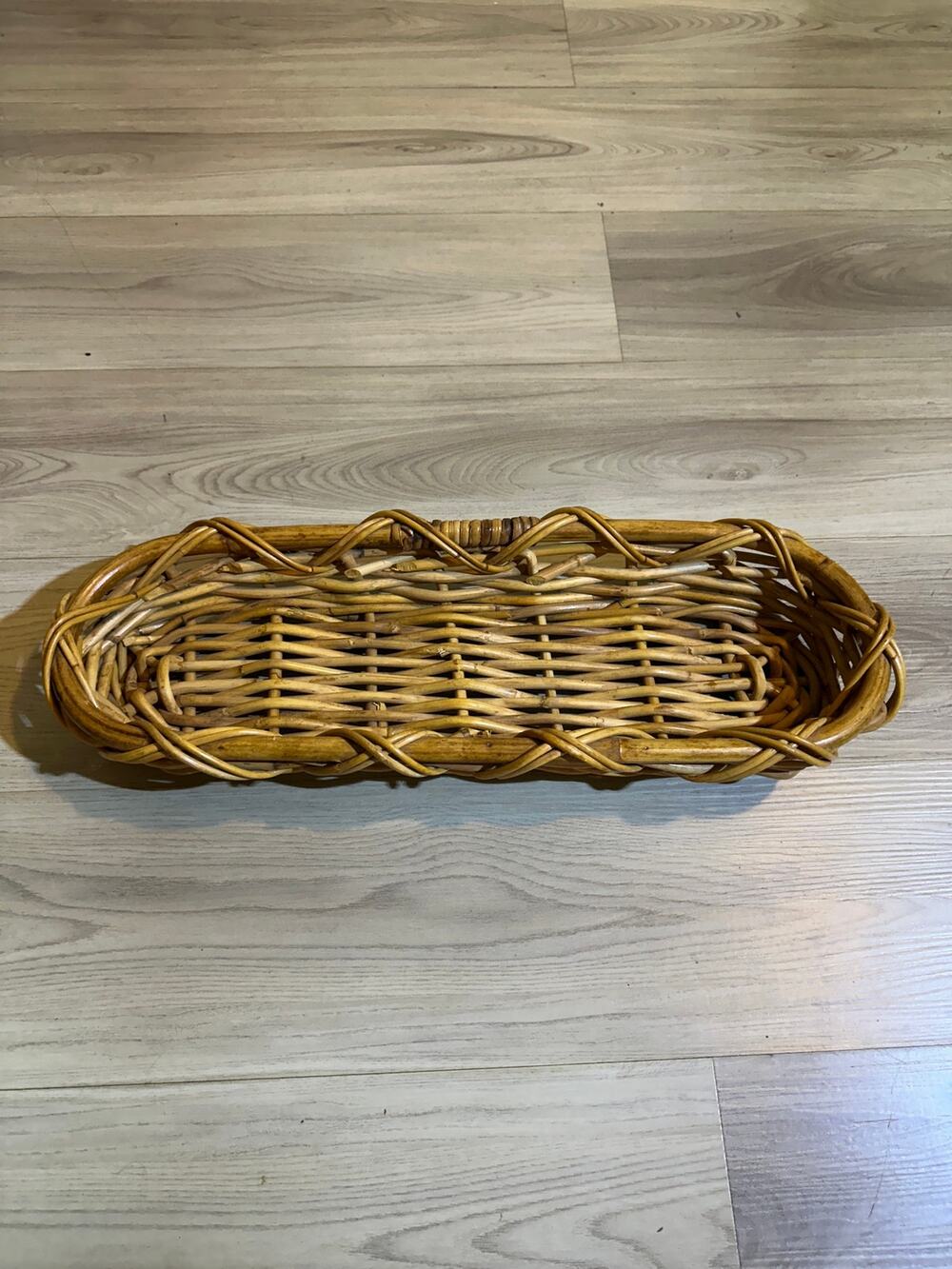 Vintage Large Oval Thick Woven Rattan Wicker Bread Fruit Serving Basket 21.5"